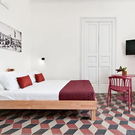 بيت ضيافة Liberty ليتشي